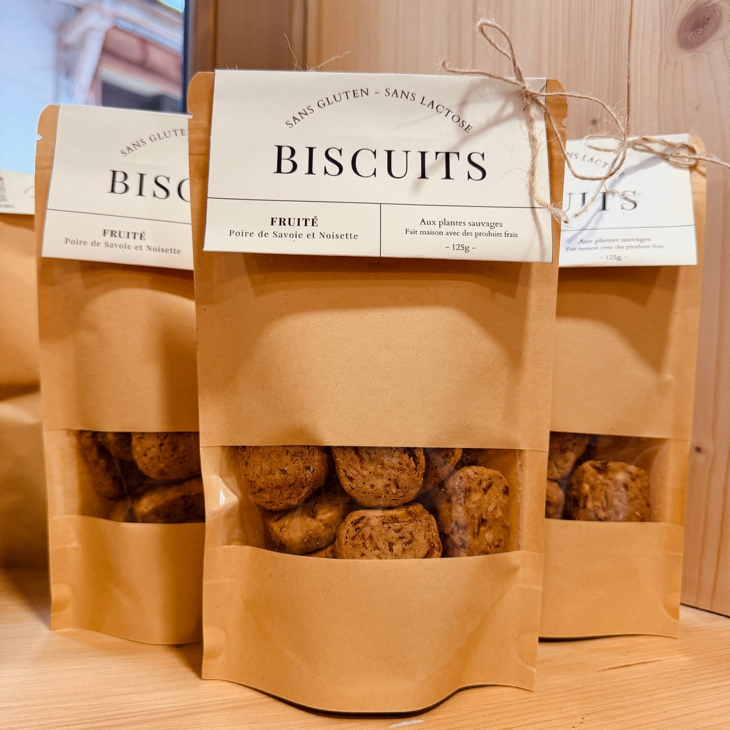 BISCUITS FRUITÉ • NOISETTE ET POIRE DE SAVOIE